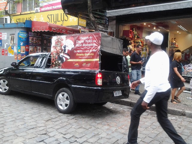 Carro de som e panfletagem