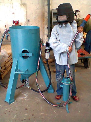 Foto 1 - Maquina de jatear pronta para trabalhar